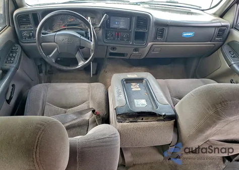 2003 Chevrolet Tahoe C1500 z USA, uszkodzony, nr VIN 1GNEC13VX3R180749